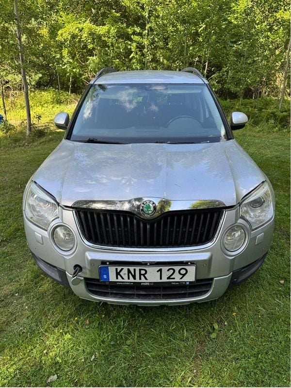 Silver Begagnad 2010 Skoda Yeti Experience SUV | 15 000 kr (Superpris) - Bild 1/4