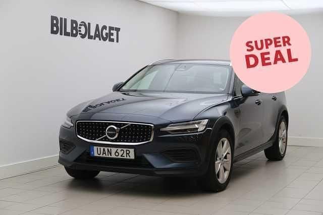 Begagnad 2024 Volvo V60 CC Kombi | 369 500 kr (Bra pris) - Bild 1/4