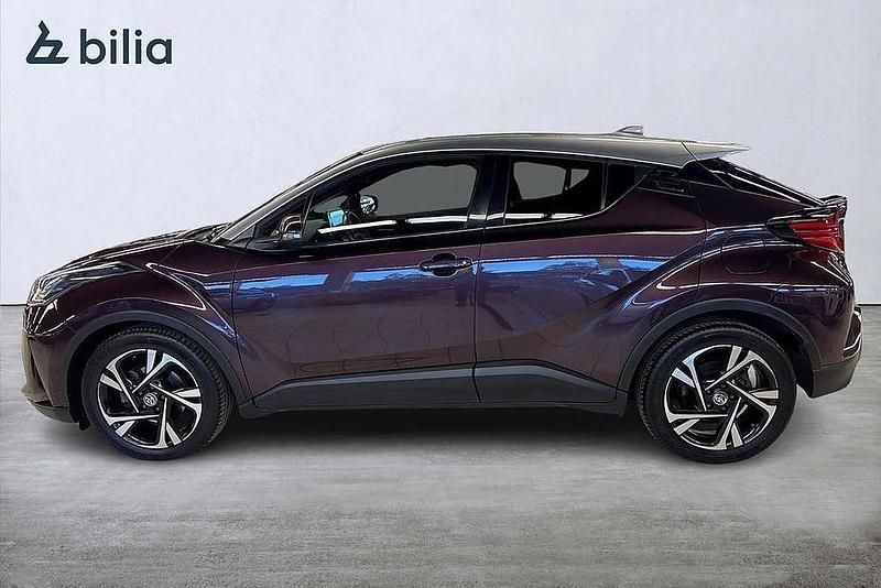 Begagnad Toyota C-HR Edition 98 HK (72 kW) 2022 Lila SUV