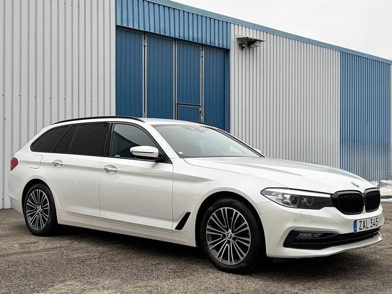Begagnad BMW 520 Sport Line 190 HK (139 kW) 2018 Vit Kombi