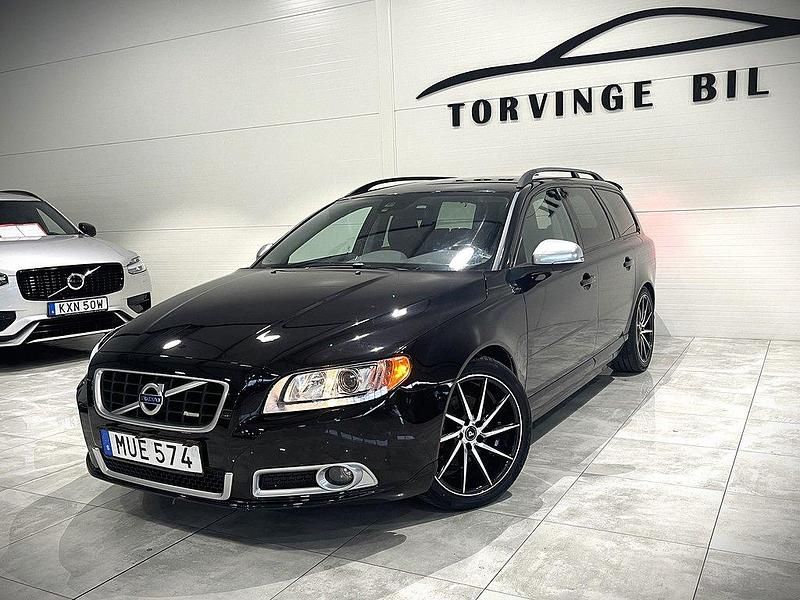 Svart Begagnad 2012 Volvo V70 R-Design Kombi | 159 000 kr - Bild 1/4