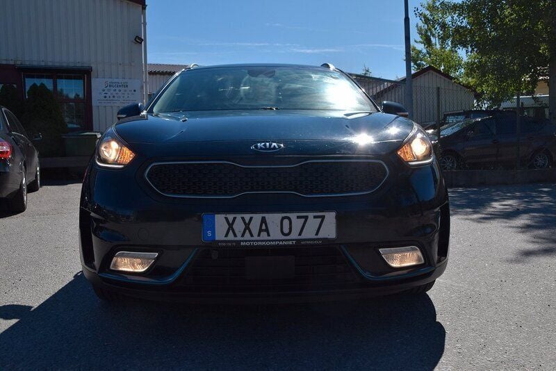 Begagnad Kia Niro Advance 142 HK (104 kW) 2018 Blå SUV