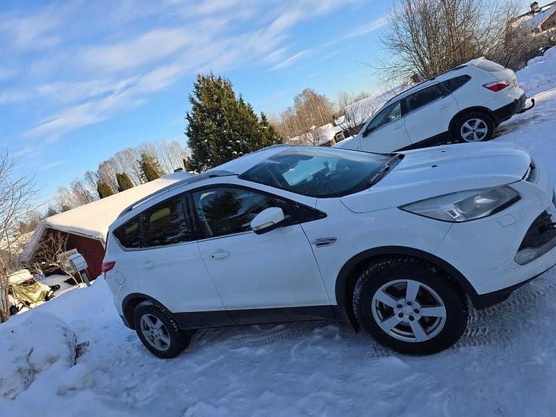 Begagnad Ford Kuga 140 HK (102 kW) 2014 SUV