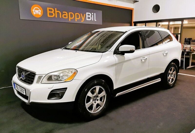 Vit Begagnad 2010 Volvo XC60 Summum SUV | 79 900 kr (Bra pris) - Bild 1/4