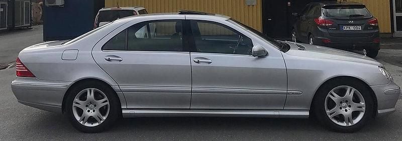 Begagnad Mercedes S63 AMG AMG 443 HK (325 kW) 2002 Silver Sedan