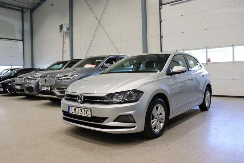 Silver Begagnad 2020 VW Polo Halvkombi | 169 700 kr (Marknadspris) - Bild 1/4