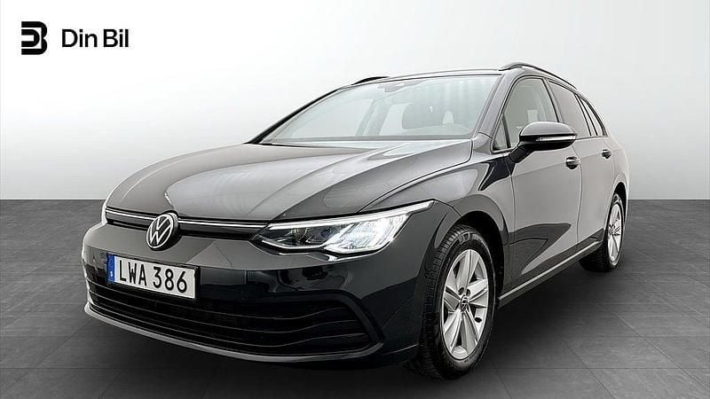 Urano grey Begagnad 2023 VW Golf VIII Kombi | 269 900 kr (Bra pris) - Bild 1/4