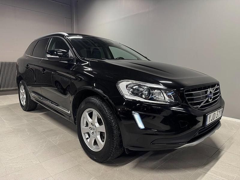 Begagnad Volvo XC60 Standard 190 HK (139 kW) 2016 Svart SUV