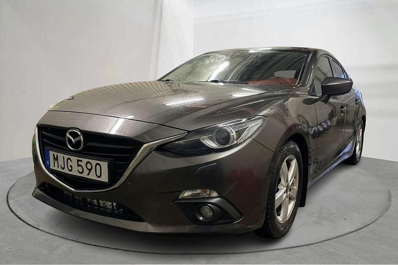 Brun Begagnad 2015 Mazda 3 | 106 000 kr (Marknadspris) - Bild 1/4