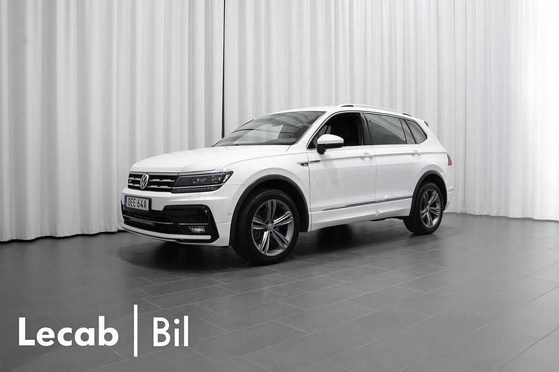 Vit Begagnad 2021 VW Tiguan Allspace R-line SUV | 319 500 kr (Marknadspris) - Bild 1/4