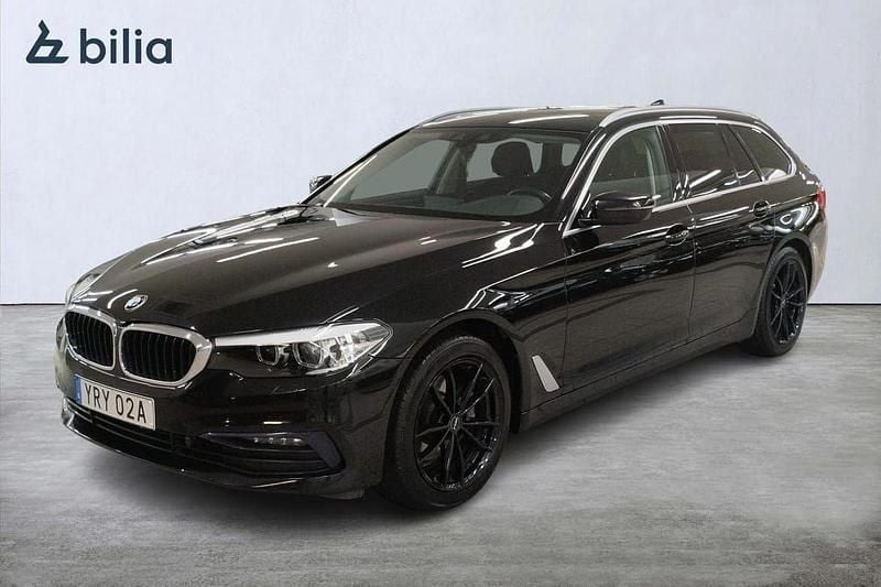 Svart Begagnad 2020 BMW 520 Sport Line Kombi | 279 000 kr (Superpris) - Bild 1/3