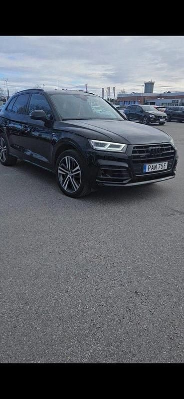 Svart Begagnad 2020 Audi e-tron SUV | 400 000 kr - Bild 1/2