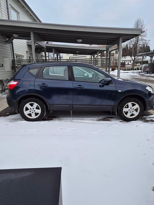 Begagnad Nissan Qashqai 103 HK (75 kW) 2010 SUV