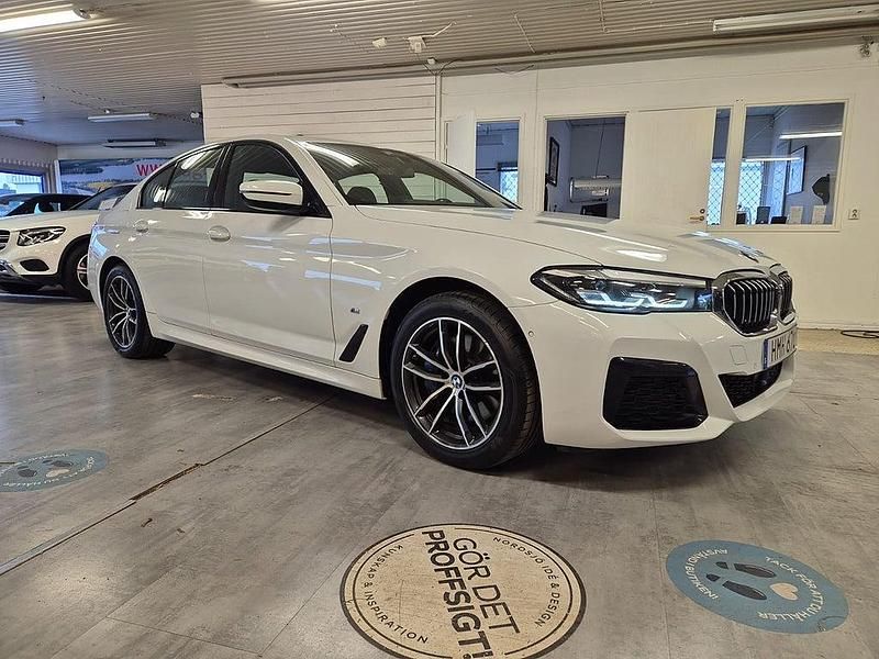 Begagnad BMW 530e M Sport 293 HK (215 kW) 2021 Vit Sedan