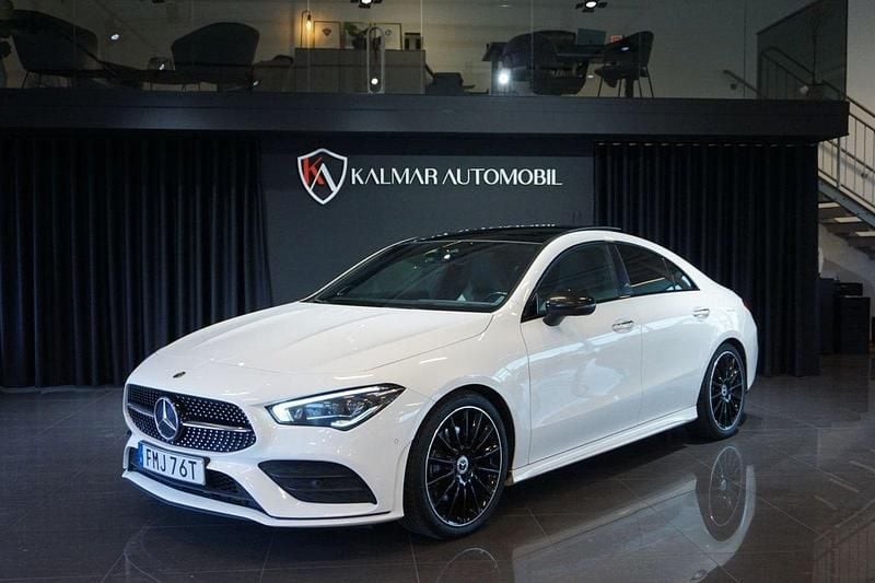 Vit Begagnad 2019 Mercedes CLA200 AMG Sportkupé | 269 900 kr (Marknadspris) - Bild 1/4