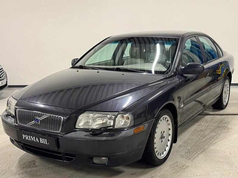 Grå Begagnad 2001 Volvo S80 Sedan | 24 900 kr (Marknadspris) - Bild 1/4
