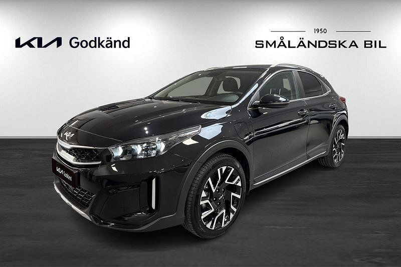 Svart Begagnad 2024 Kia XCeed SUV | 329 000 kr (Marknadspris) - Bild 1/4
