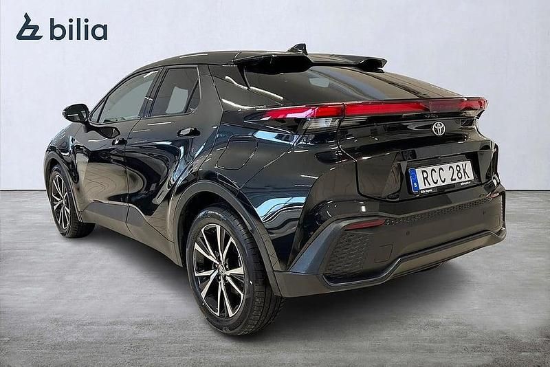 Begagnad Toyota C-HR Style 141 HK (103 kW) 2025 Svart SUV