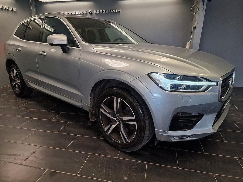 Silver Begagnad 2018 Volvo XC60 R-Design SUV | 319 000 kr (Marknadspris) - Bild 1/4