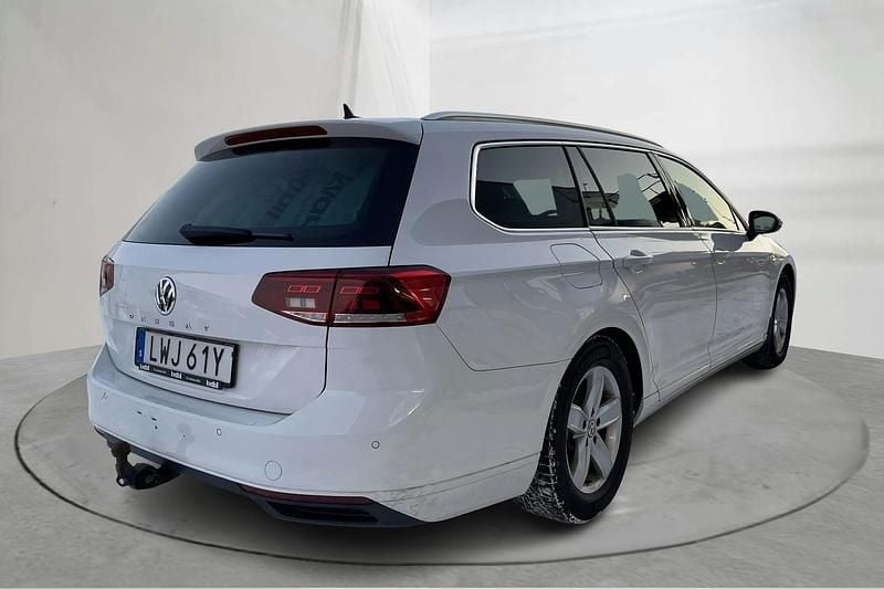 Begagnad VW Passat 150 HK (110 kW) 2020 Vit