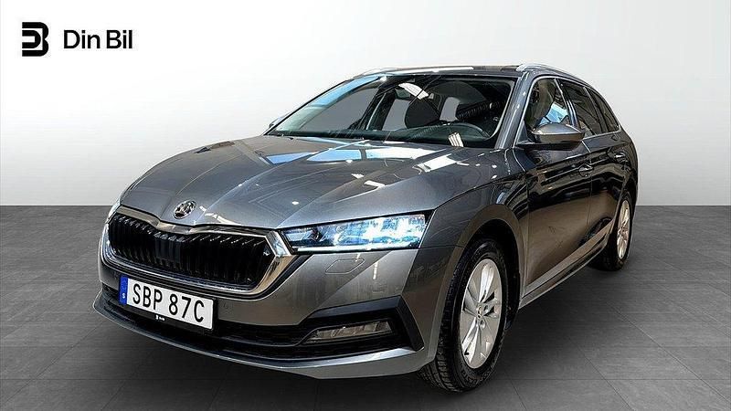 Grå Begagnad 2023 Skoda Octavia Ambition Kombi | 269 900 kr (Marknadspris) - Bild 1/4