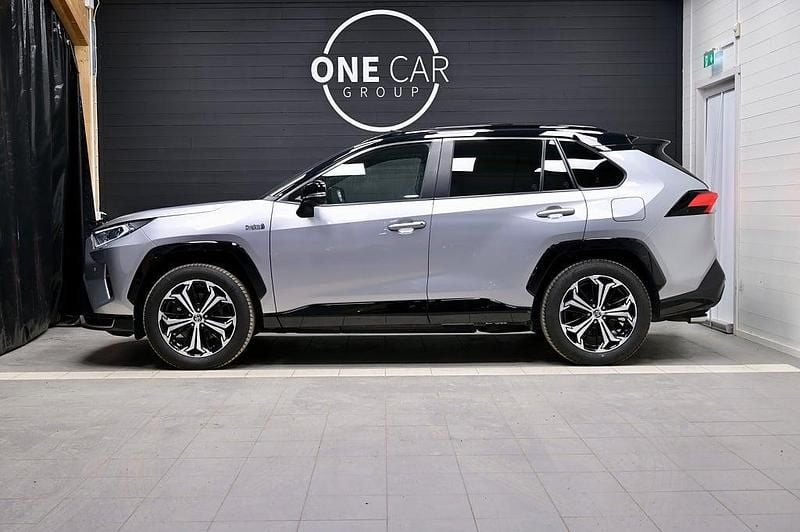 Begagnad Toyota RAV4 Hybrid Style 185 HK (136 kW) 2021 Grå SUV