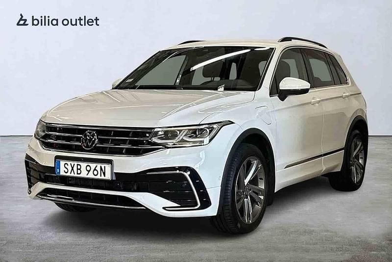 Vit Begagnad 2022 VW Tiguan SUV | 349 900 kr - Bild 1/1