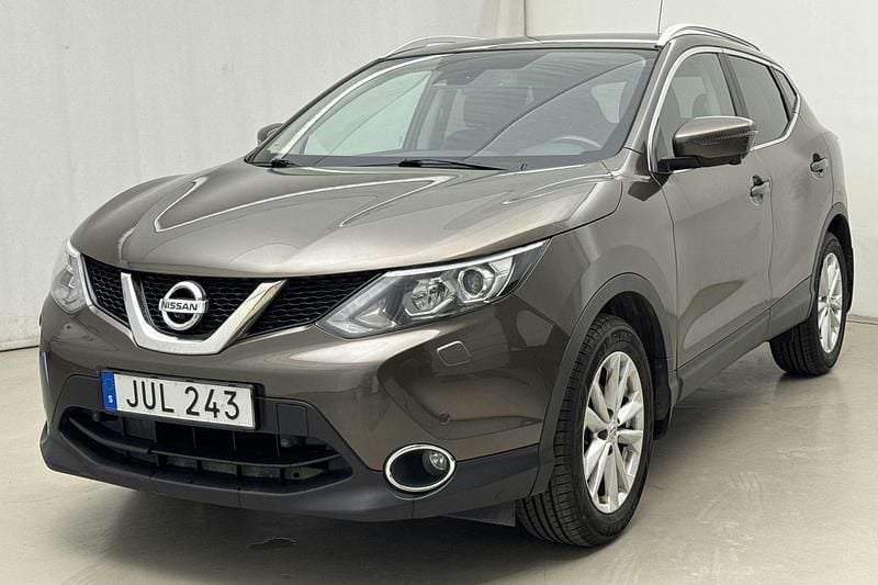 Brun Begagnad 2016 Nissan Qashqai 360º SUV | 95 000 kr (Superpris) - Bild 1/4