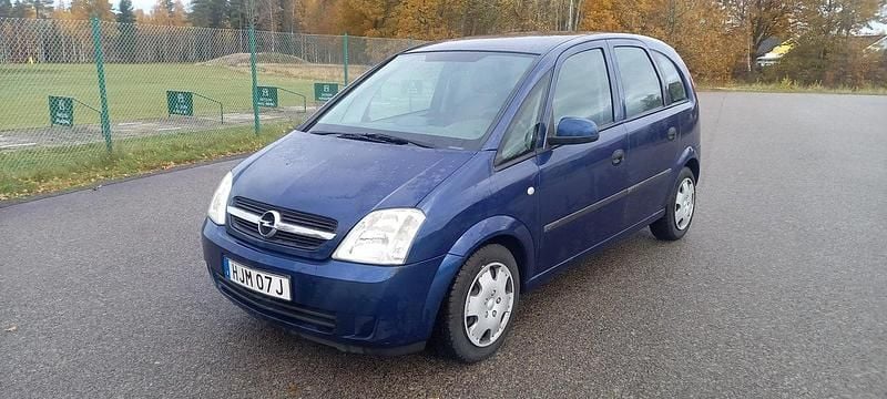 Blå Begagnad 2003 Opel Meriva Minibuss | 18 500 kr (Marknadspris) - Bild 1/4