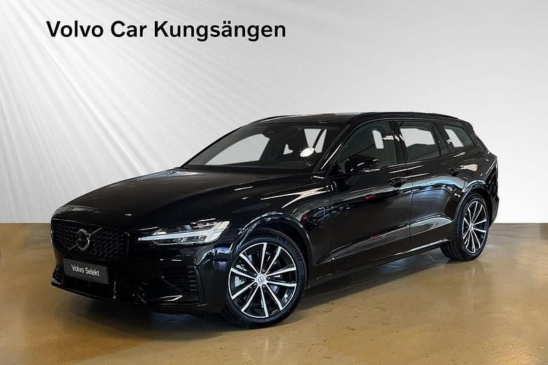 Svart Begagnad 2024 Volvo V60 Plus Kombi | 484 900 kr (Marknadspris) - Bild 1/3