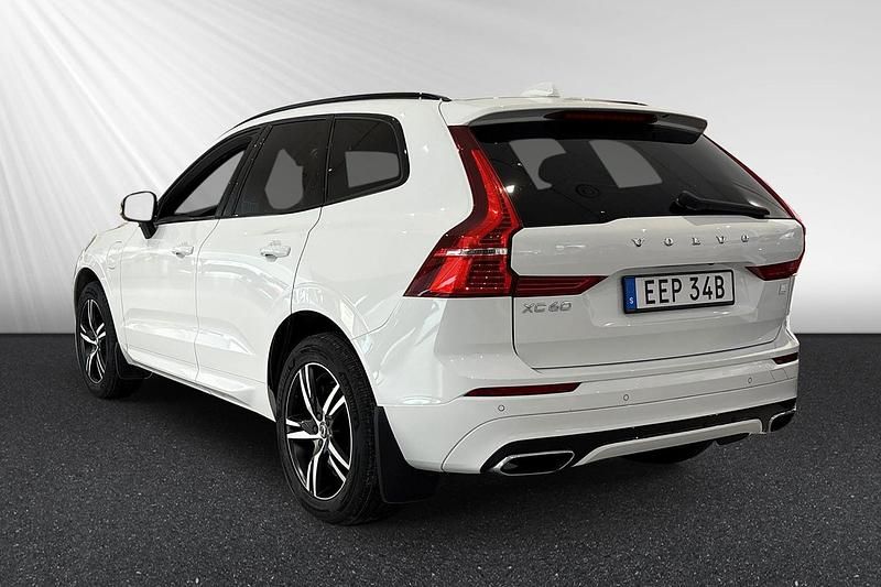 Begagnad Volvo XC60 R-Design 341 HK (250 kW) 2020 Vit SUV