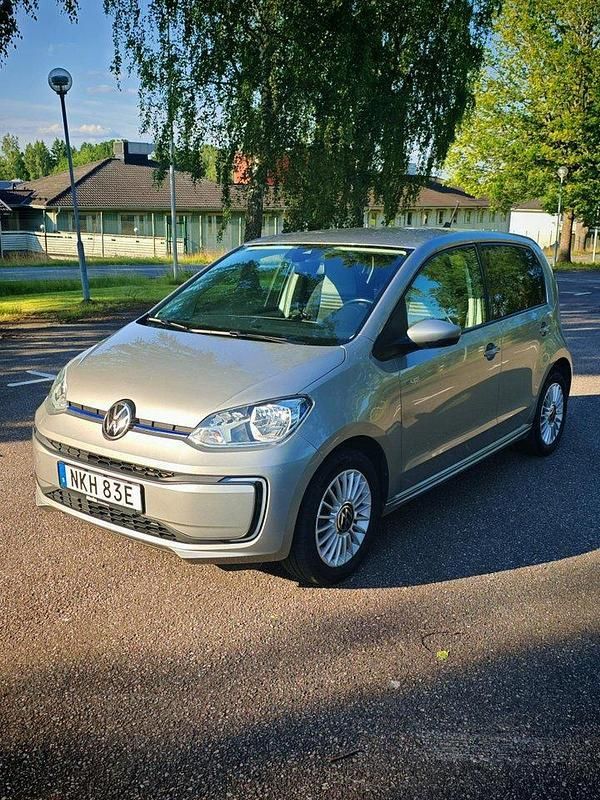 Silver Begagnad 2020 VW e-up! Halvkombi | 129 500 kr (Marknadspris) - Bild 1/4