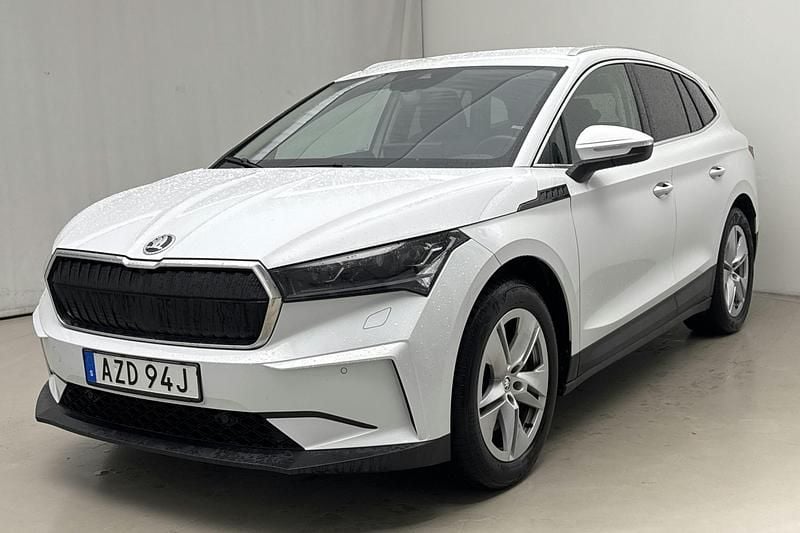 Vit Begagnad 2022 Skoda Enyaq iV SUV | 329 000 kr (Superpris) - Bild 1/4