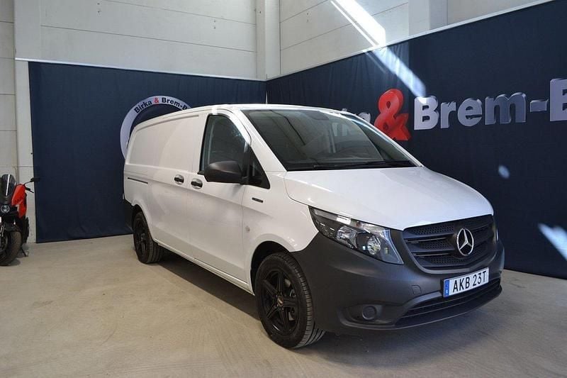 Vit Begagnad 2022 Mercedes e-Vito Minibuss | 239 000 kr - Bild 1/4
