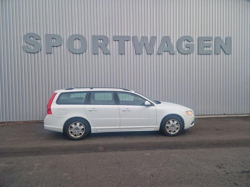 Begagnad Volvo V70 231 HK (169 kW) 2012 Vit Kombi