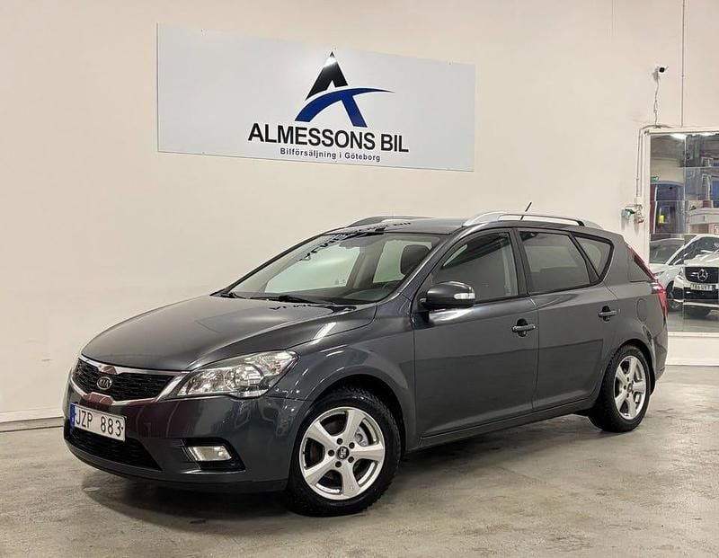 Grå Begagnad 2009 Kia Ceed Sportswagon EX Kombi | 39 900 kr (Marknadspris) - Bild 1/4