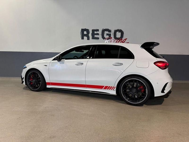 Begagnad Mercedes A45 AMG AMG 422 HK (310 kW) 2023 Vit Halvkombi