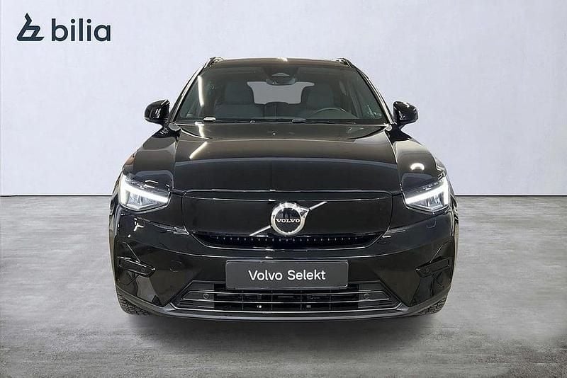 Begagnad Volvo XC40 Single Motor 175 kW (238 HK) 2022 Svart SUV
