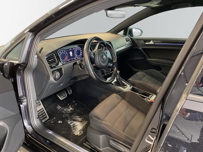 Begagnad VW Golf VII R 2018 Svart