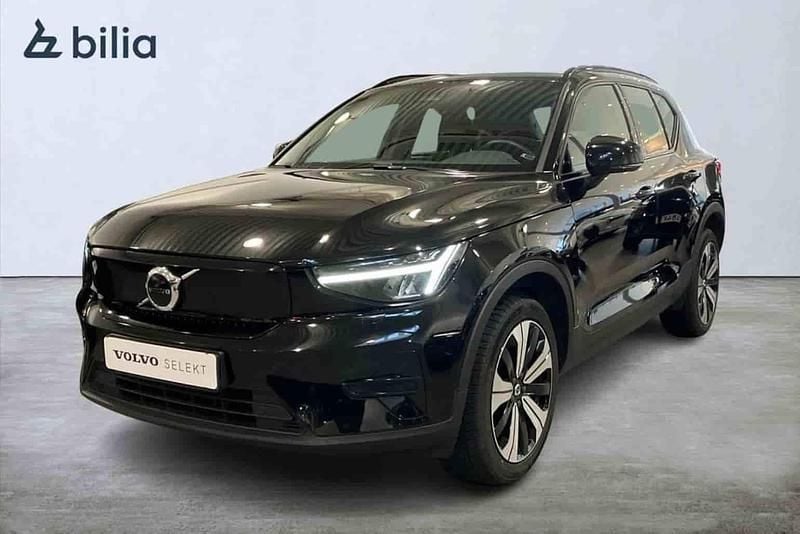 Begagnad Volvo XC40 Single Motor 175 kW (238 HK) 2023 Svart SUV