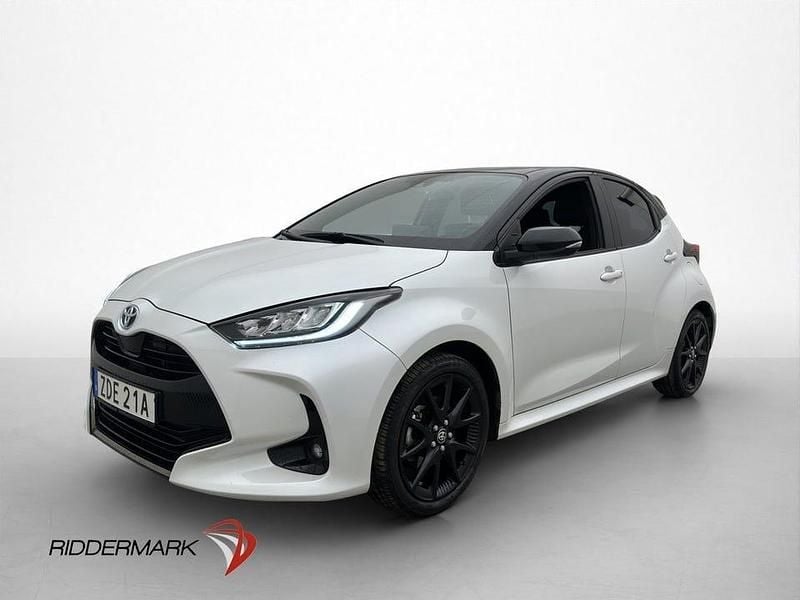 Begagnad Toyota Yaris Hybrid Style 116 HK (85 kW) 2022 Vit Halvkombi