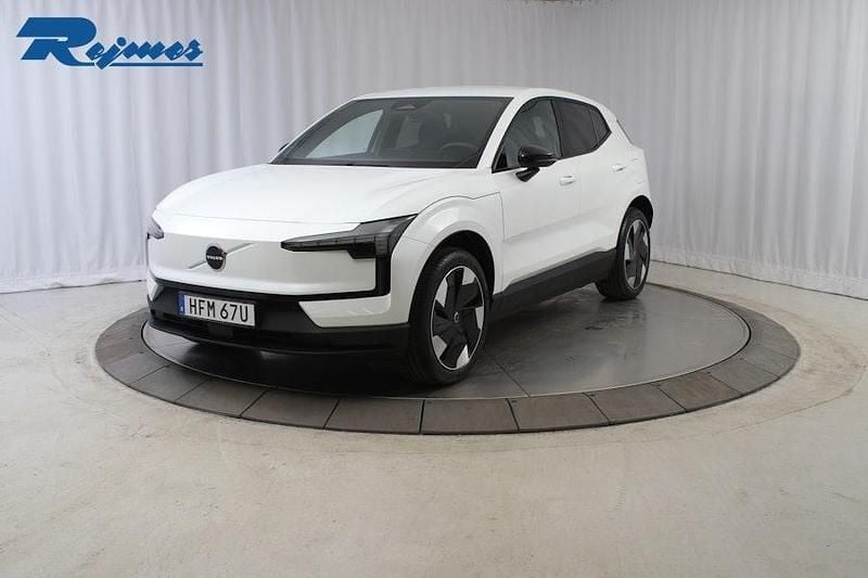 Vit Ny 2026 Volvo EX30 Single Motor Extended Range SUV | 509 900 kr (Marknadspris) - Bild 1/4