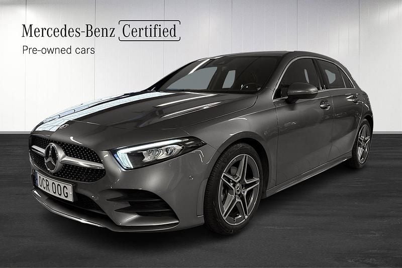 Begagnad 2023 Mercedes A180 AMG Halvkombi | 299 900 kr (Lite dyr) - Bild 1/4