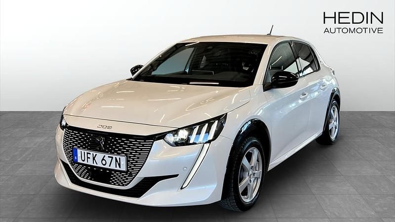 Begagnad 2022 Peugeot e-208 GT-line Halvkombi | 174 900 kr (Marknadspris) - Bild 1/4