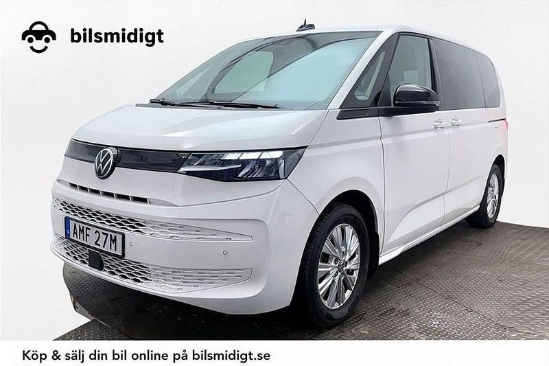 Vit Begagnad 2023 VW Multivan Van | 499 800 kr (Marknadspris) - Bild 1/3