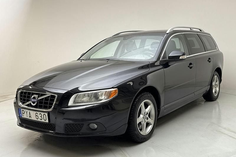 Svart Begagnad 2011 Volvo V70 Summum Kombi | 74 000 kr (Superpris) - Bild 1/4