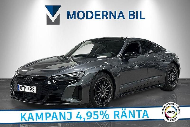 Grå Begagnad 2021 Audi e-tron GT quattro Design Sedan | 624 700 kr - Bild 1/4