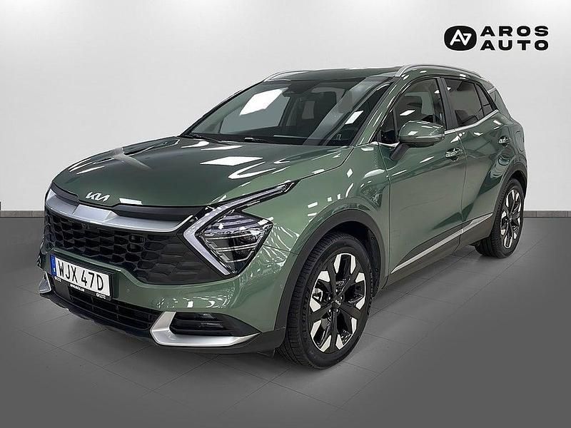 Grön Begagnad 2023 Kia Sportage Advance SUV | 399 900 kr (Marknadspris) - Bild 1/4