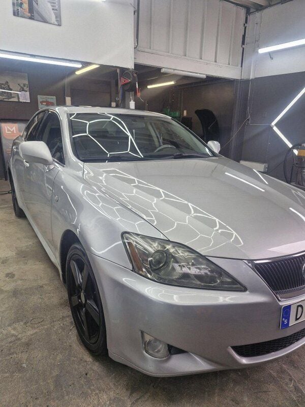 Silver Begagnad 2007 Lexus IS250 Sedan | 55 900 kr (Superpris) - Bild 1/4
