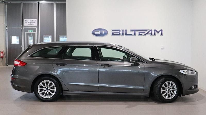 Begagnad Ford Mondeo Titanium 120 HK (88 kW) 2017 Grå Kombi